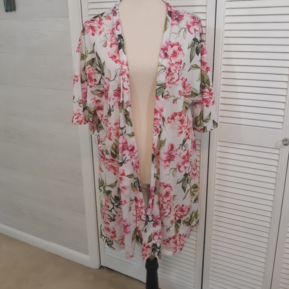 Show me your mumu floral robe O/S *R - Picture 6 of 8